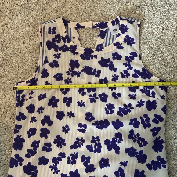 CAbi sleeveless high-low blouse - Picture 8 of 11